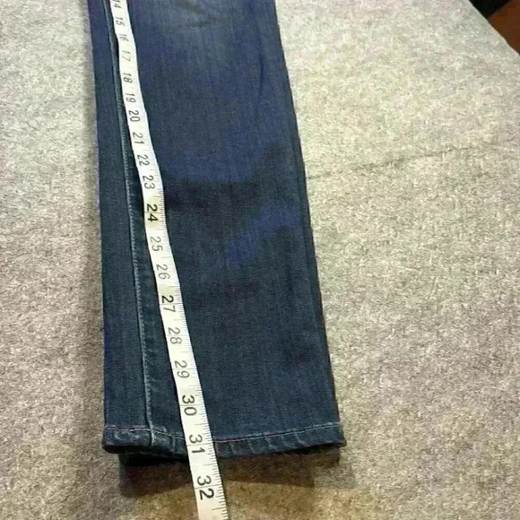 AG The Prima Mid Rise Cigarette, Size 27R - Picture 3 of 11